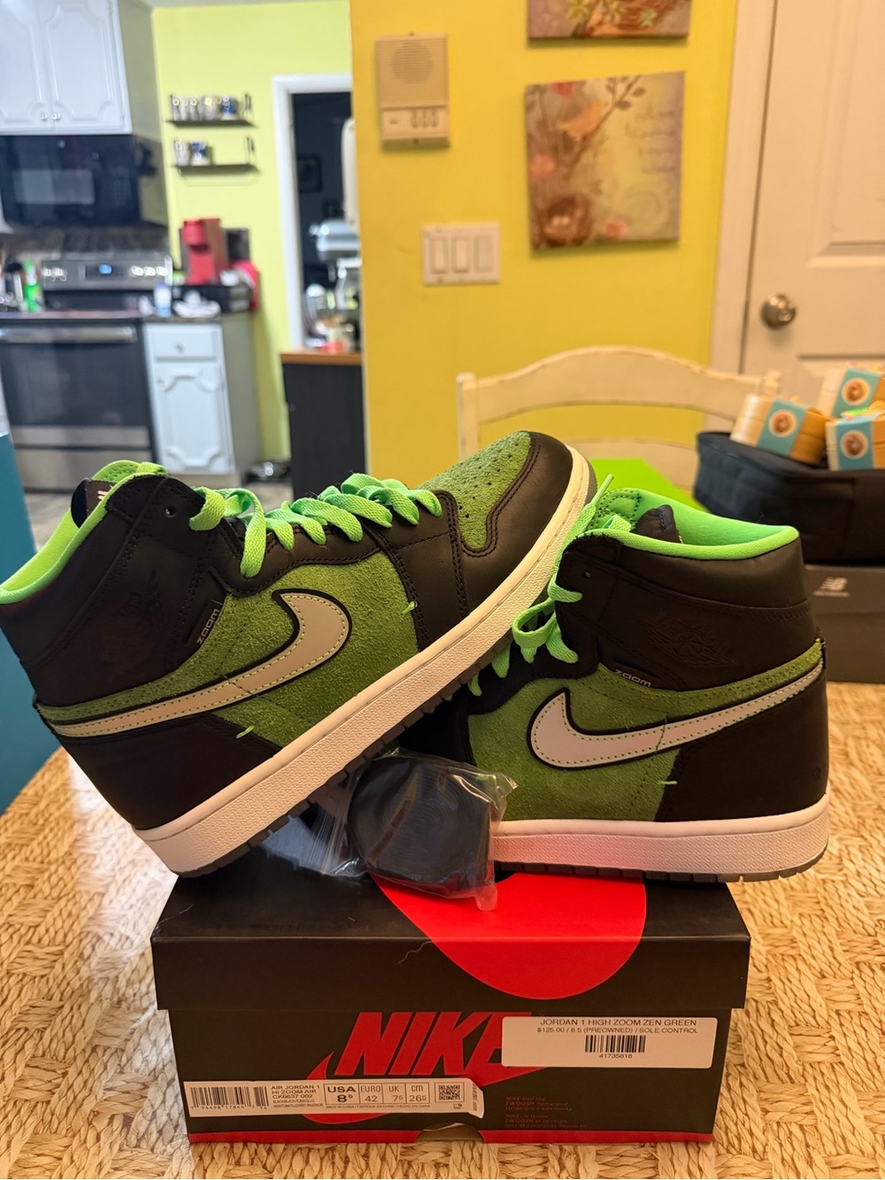 Nike Air Jordan 1 HI ZOOM ZEN GREENS SZ 8.5 m/ 10 Woman .. $175 retail price!!